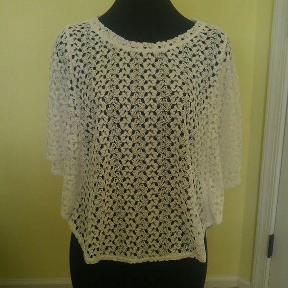 Flowy Crop Top - Picture 5 of 6